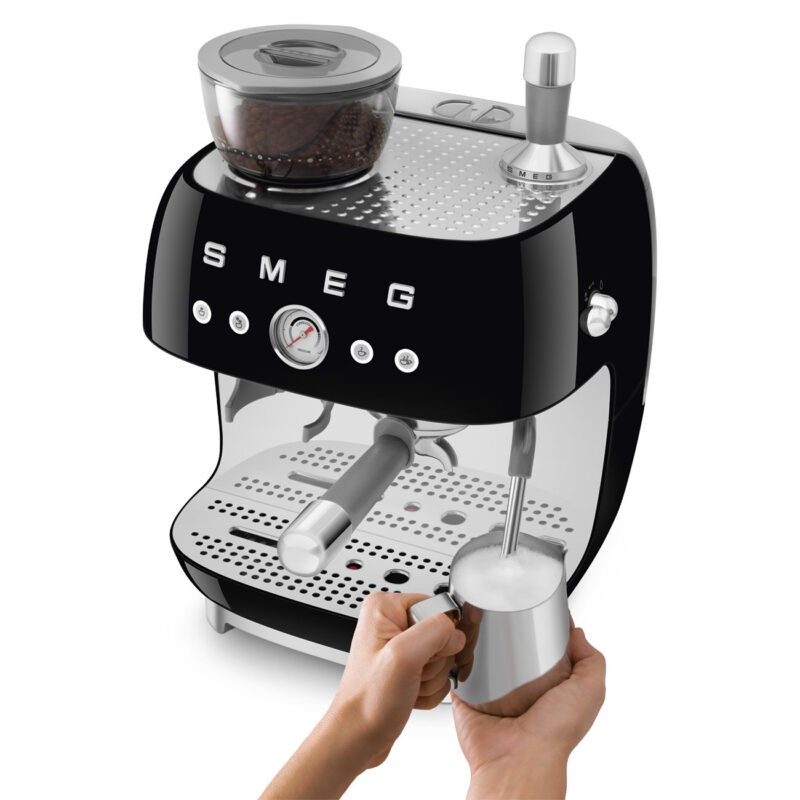 Smeg EGF03BLEU Siyah Öğütücülü Espresso Kahve Makinesi - Görsel 3